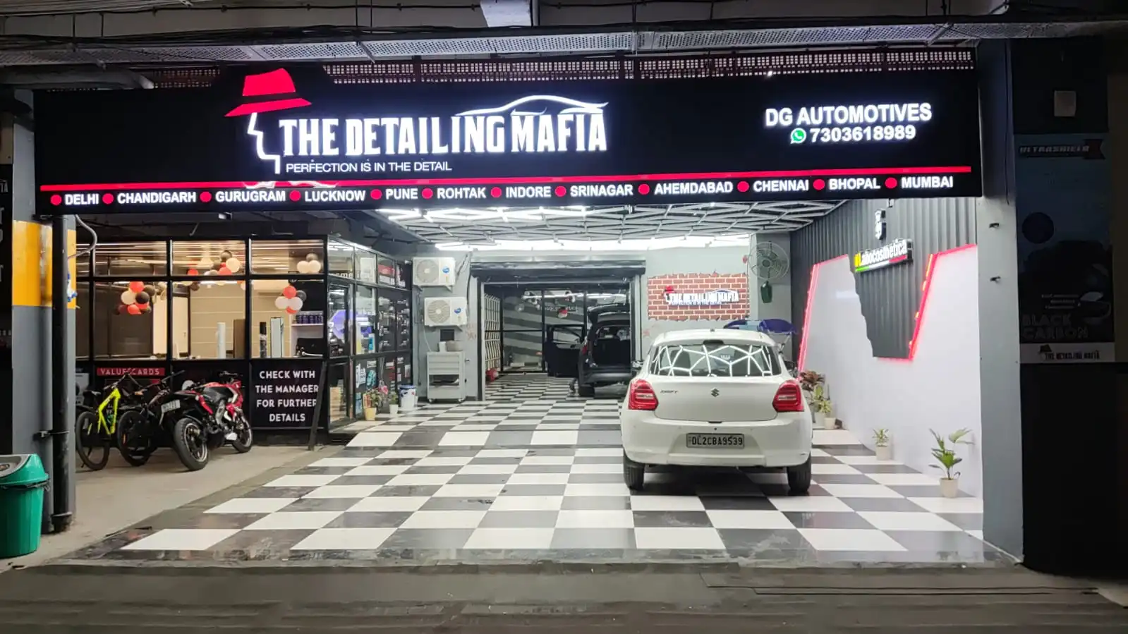 Car Detailing Service in Logix Mall, Noida